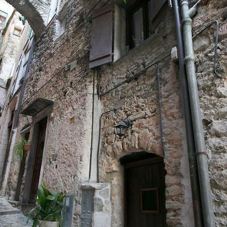 Appartamento Le Violette Dolceacqua Zewnętrze zdjęcie