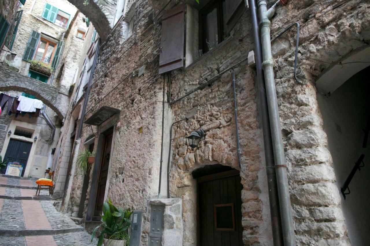Appartamento Le Violette Dolceacqua Zewnętrze zdjęcie