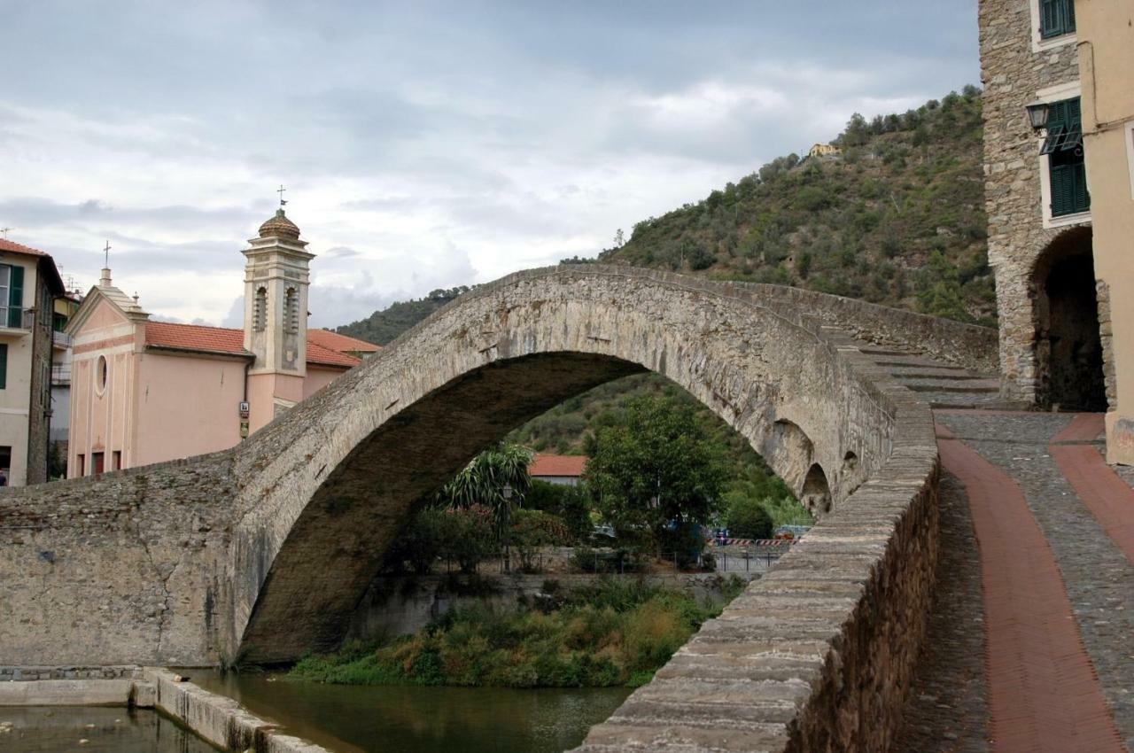 Appartamento Le Violette Dolceacqua Zewnętrze zdjęcie