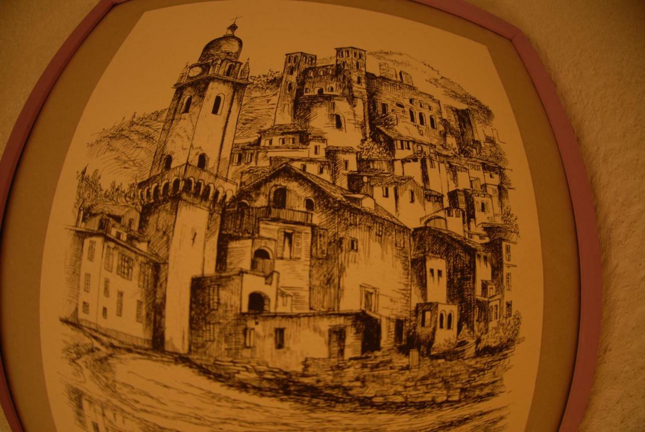 Appartamento Le Violette Dolceacqua Zewnętrze zdjęcie